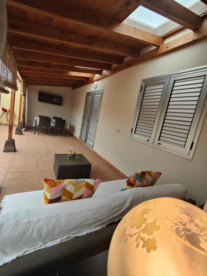 Iris Holiday Apartment กันเดลาเรีย ภายนอก รูปภาพ