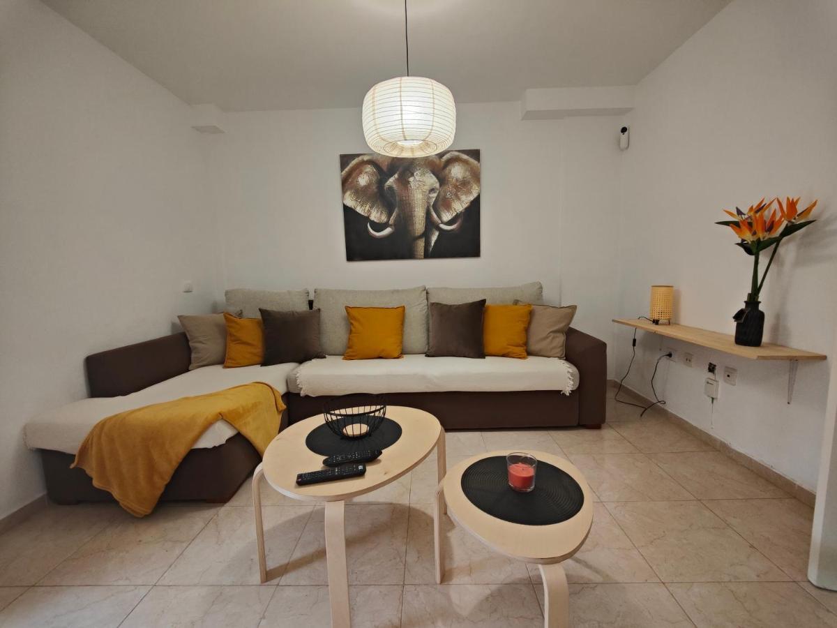Iris Holiday Apartment กันเดลาเรีย ภายนอก รูปภาพ