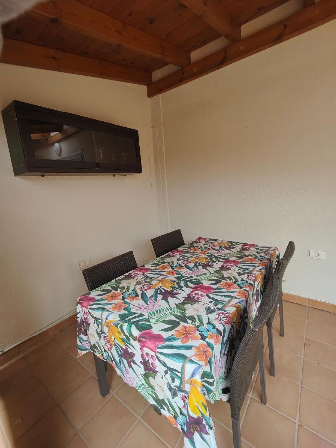Iris Holiday Apartment กันเดลาเรีย ภายนอก รูปภาพ